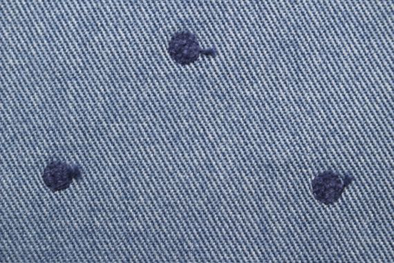 Jc刺繍ツイル小さな水玉 8mm ブルー×ネイビー